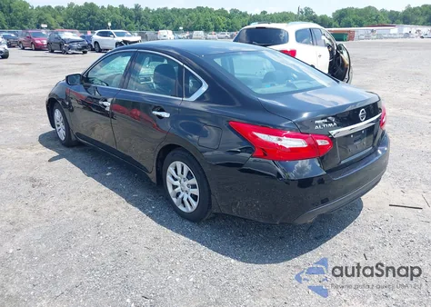 2017 Nissan Altima 2.5 S z USA, uszkodzony, nr VIN 1N4AL3APXHC474319